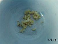 火腿拌花生的做法步骤3