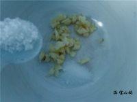 火腿拌花生的做法步骤4