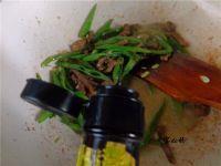 豆角肉炒饼的做法步骤9