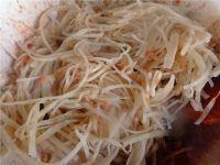 豆角肉炒饼的做法步骤11