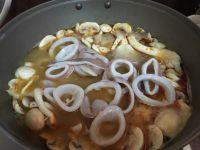 叻沙海鲜汤的做法步骤7