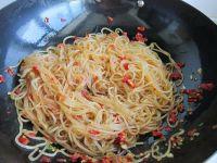 酱炒粉条的做法步骤8
