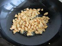 豇豆炒鸡肉的做法步骤5