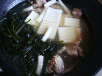 海带年糕排骨汤的做法步骤4