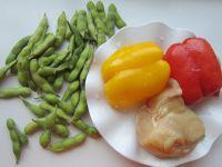 毛豆炒鸡肉的做法步骤1