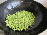 毛豆炒鸡肉的做法步骤6