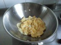 黄瓜炒鸡蛋的做法步骤3