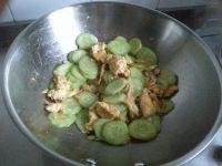 黄瓜炒鸡蛋的做法步骤11