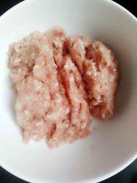 自制肉丸子的做法步骤1