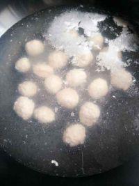 自制肉丸子的做法步骤8