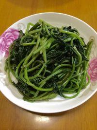 蒜蓉炒薯苗的做法步骤8