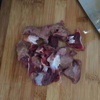 凤梨鸭杂的做法步骤1