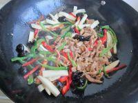 杏鲍菇木耳炒肉的做法步骤10