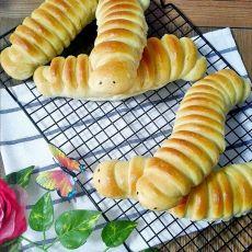 毛毛虫肉松面包