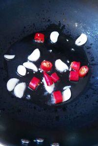 豆干炒秋葵的做法步骤6