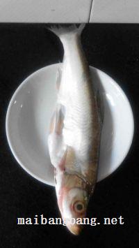 糖醋白鱼的做法步骤1