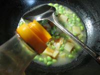 毛豆烧土豆的做法步骤5
