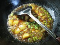 毛豆烧土豆的做法步骤8