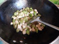 丝瓜炒鸡丁的做法步骤11