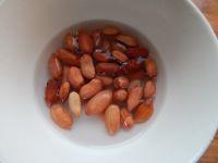 花生杏仁露的做法步骤1