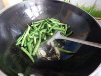 豆角辣烧茄子的做法步骤7