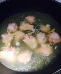 蒜苔土豆烧鸡翅的做法步骤7