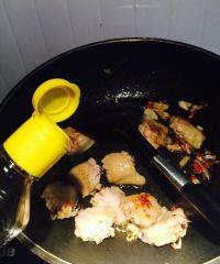 蒜苔土豆烧鸡翅的做法步骤12