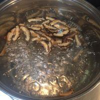 凉拌鸡蛋的做法步骤1