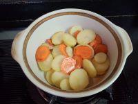 腊肉香菇炖杂蔬的做法步骤8