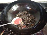 梅干菜蒸鸭腿的做法步骤11