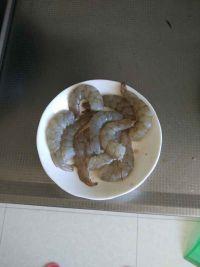 海鲜汤面的做法步骤1