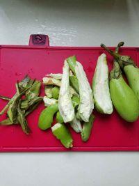 红烧手撕茄子的做法步骤2