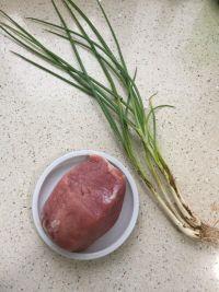 糖醋里脊肉的做法步骤1