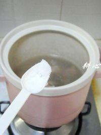 菱角猪尾汤的做法步骤8