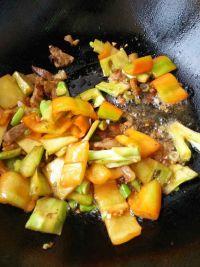 肉片辣炒西兰花梗的做法步骤6