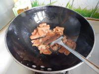 西兰花炒鸡肉片的做法步骤5