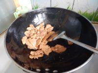 西兰花炒鸡肉片的做法步骤6