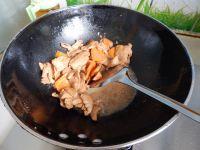 西兰花炒鸡肉片的做法步骤9