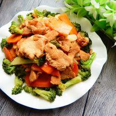 西兰花炒鸡肉片