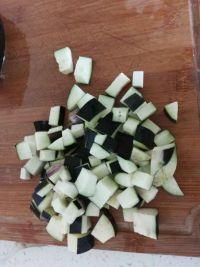 茄子鸡蛋柿子卤的做法步骤2