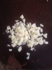 猪油渣炒甜瓜的做法步骤3