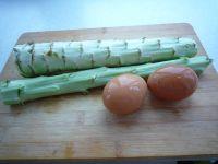 莴笋炒鸡蛋的做法步骤1