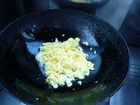 莴笋炒鸡蛋的做法步骤4