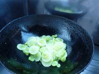 莴笋炒鸡蛋的做法步骤7