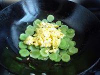 莴笋炒鸡蛋的做法步骤8