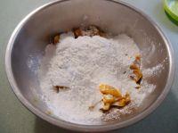 芝麻红豆沙馅南瓜饼的做法步骤5