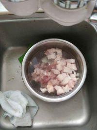 可乐海带头五花肉的做法步骤1