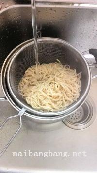 芝麻酱凉拌面的做法步骤9