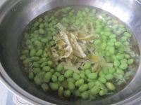 毛豆青笋番茄汤的做法步骤6