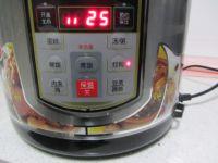 冰糖莲子炖银耳的做法步骤6